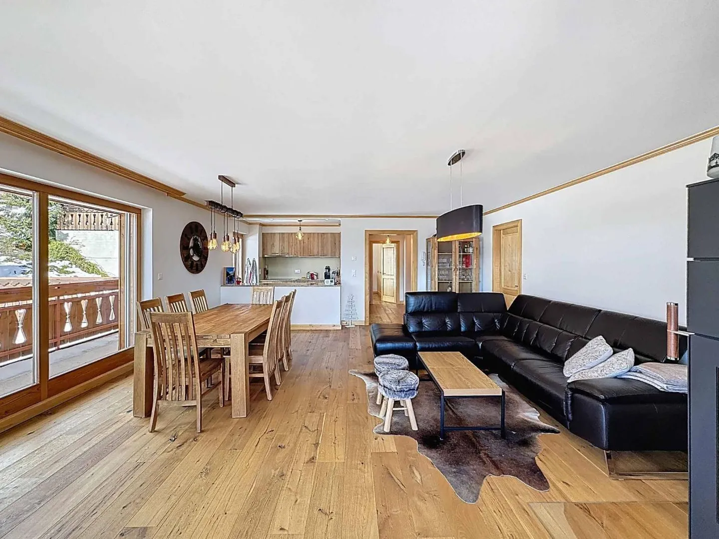 Appartement style chalet avec jardin - Photo 5 sur 10