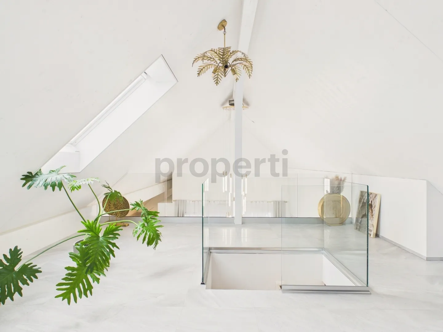 Ankommen, wohlfühlen, zuhause sein  charmante 6.5 Zimmer Maisonette auf zwei Ebenen - Photo 5 of 13