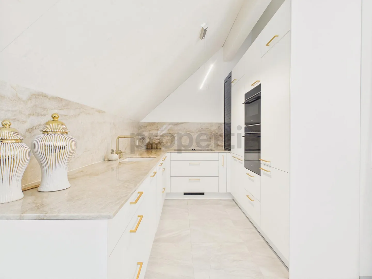 Duplex for sale - Photo 2 of 15
