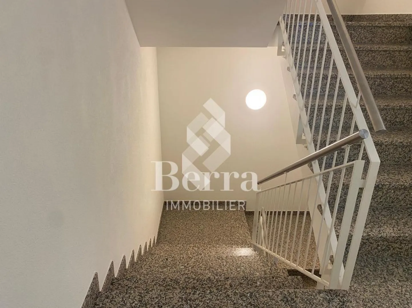 Surface commerciale déjà louée ! - Photo 10 sur 13