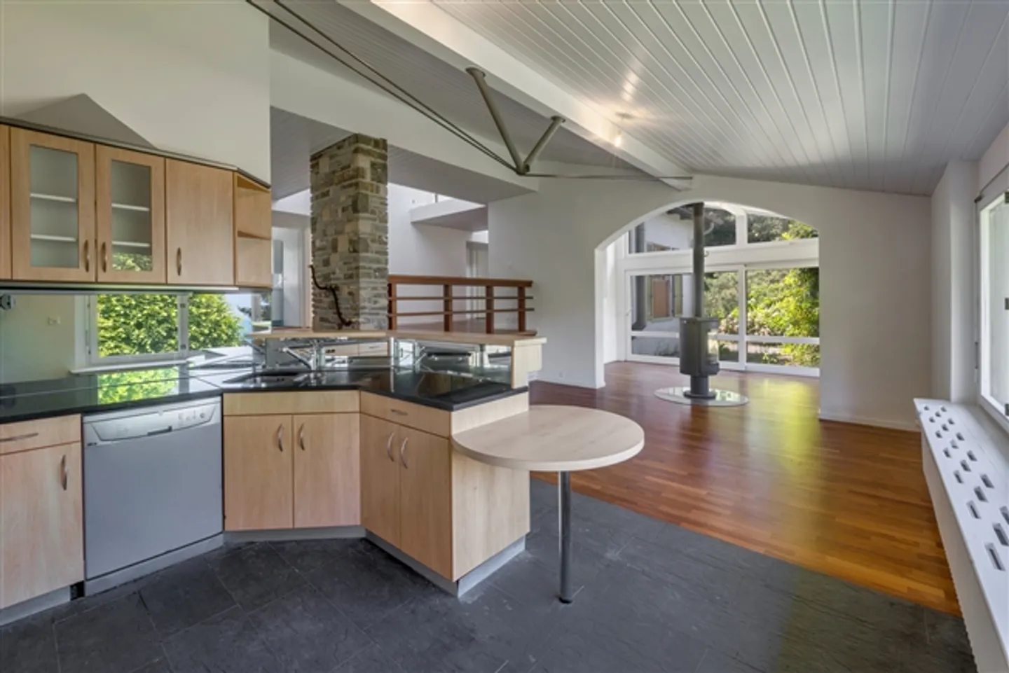 Charming Single-Family Home with Lake and Mountain View - Photo 9 of 11