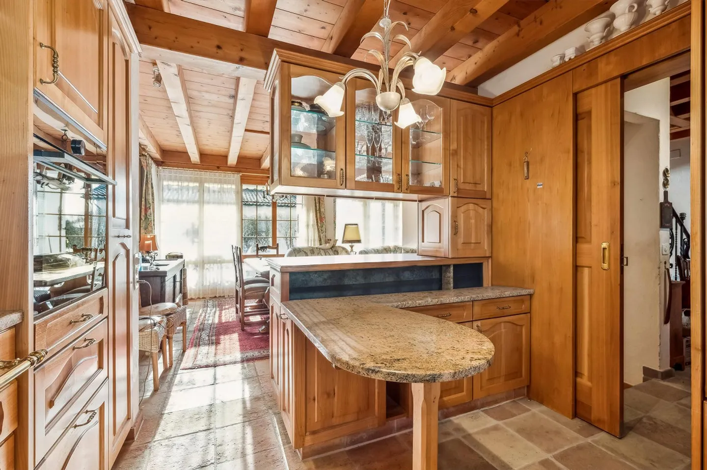 Vivere esclusivamente in una posizione tranquilla al Lägernhang - Foto 3 di 13