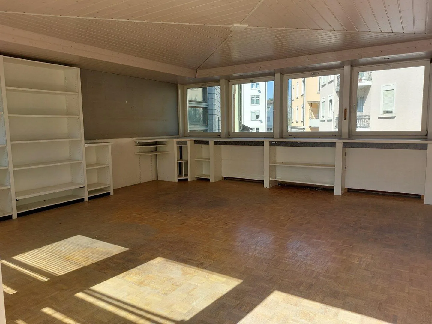 Bright office for rent in Rorschach - Photo 1 of 6