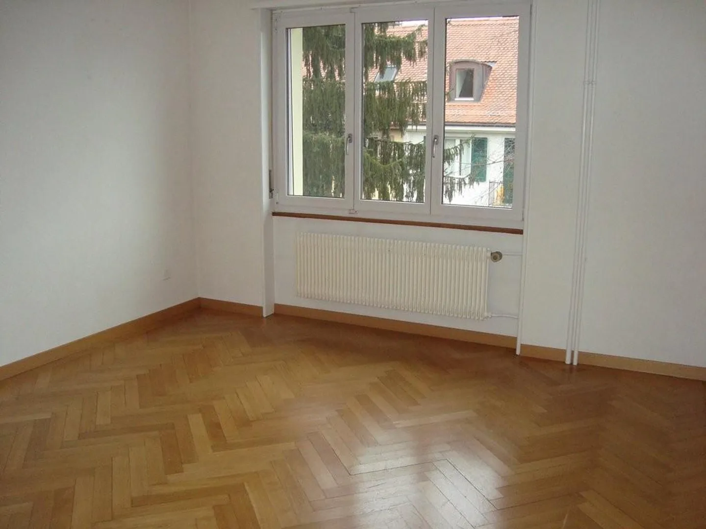 Charmante appartement 2 pièces avec balcon dans le quartier de Schosshalde! - Photo 1 sur 6