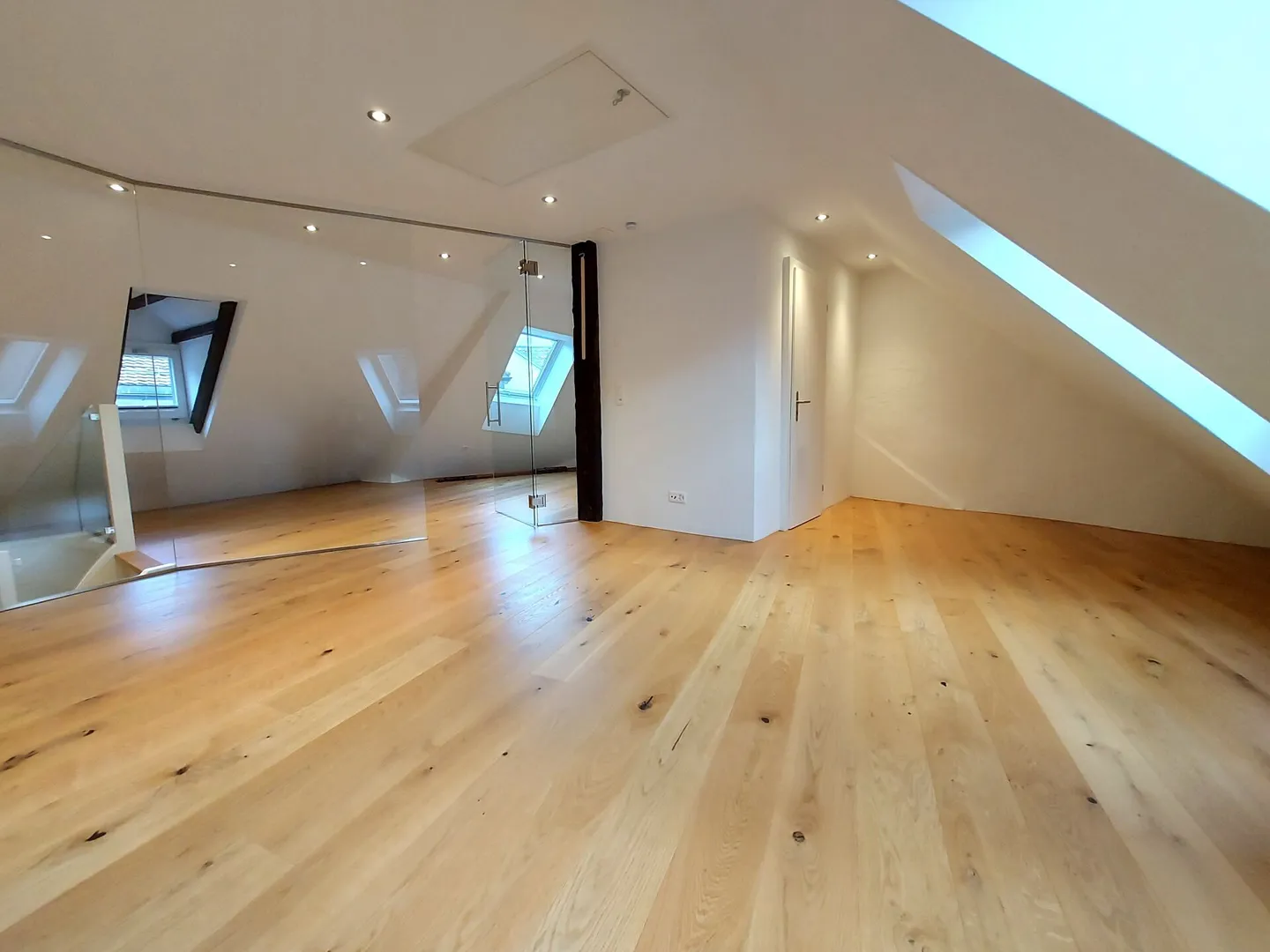 Appartamento duplex con terrazza - Foto 7 di 11