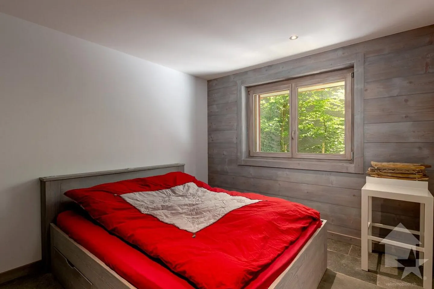 Luxurious Chalet with Stunning Views - Photo 5 of 24