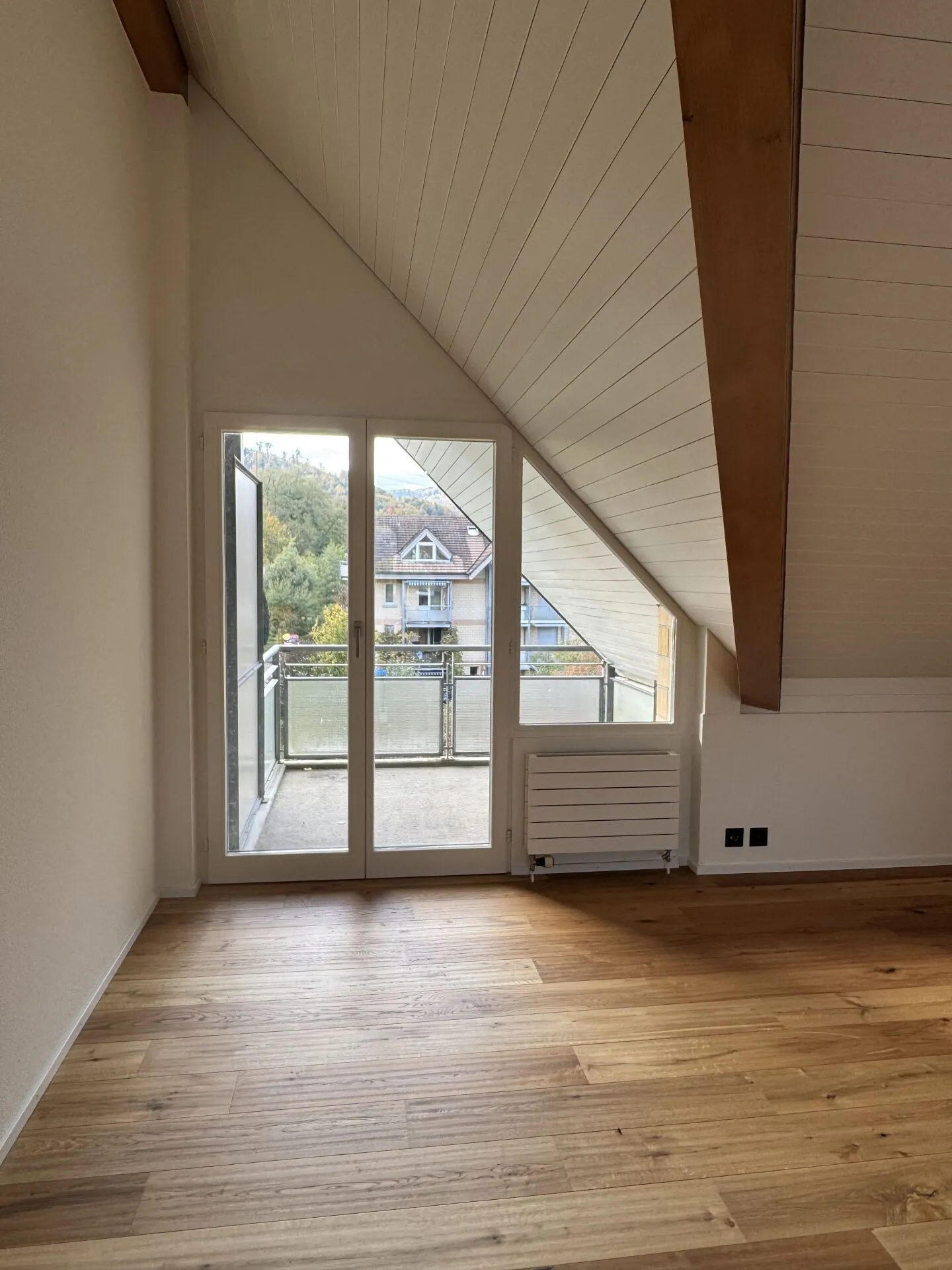 Freshly renovated 3.5-room maisonette with craft room, cellar and parking garage - Photo 9 of 19