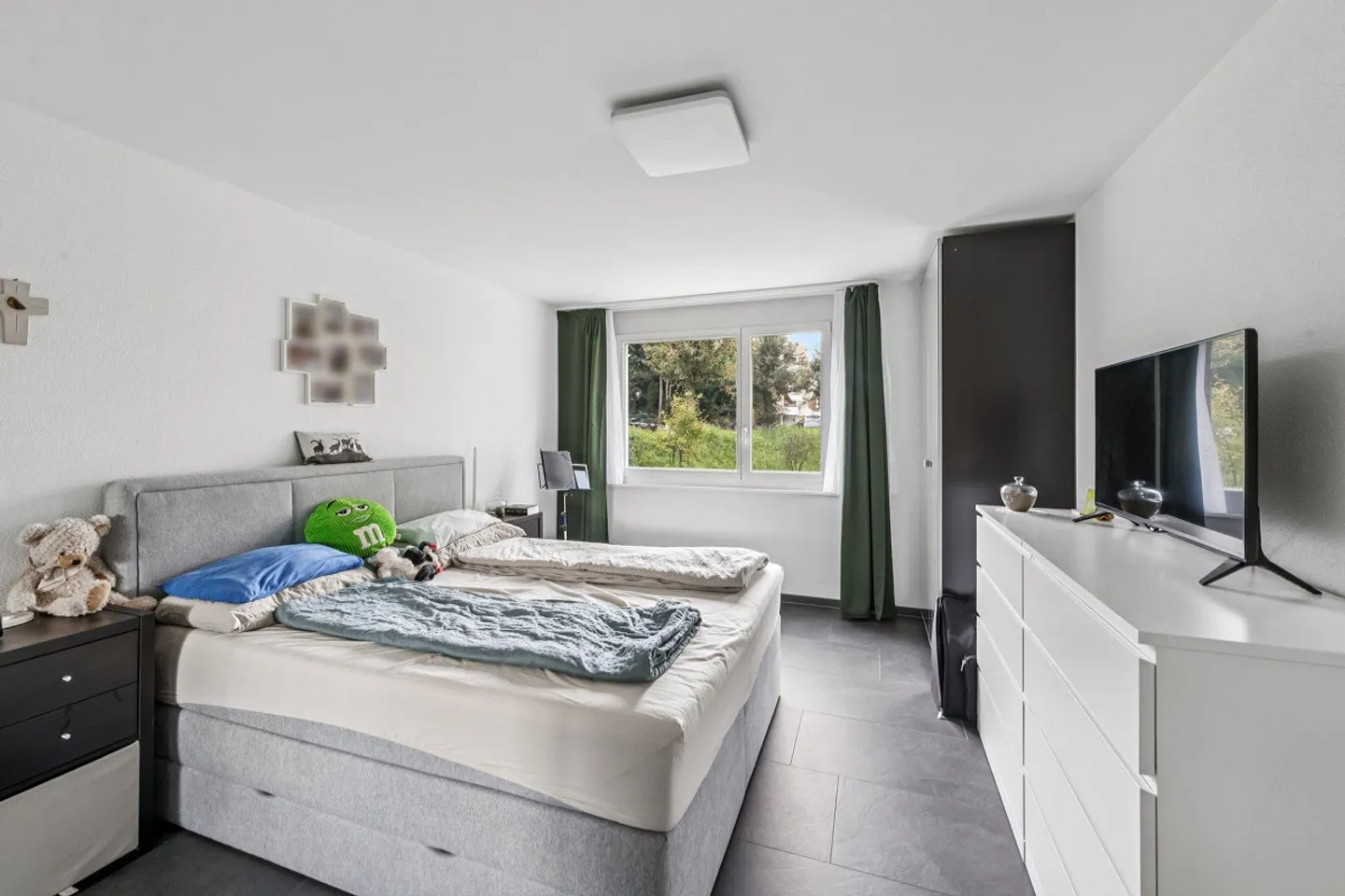 5.5 Room Apartment in a Central Location at the Train Station in Wettingen - Photo 9 of 12