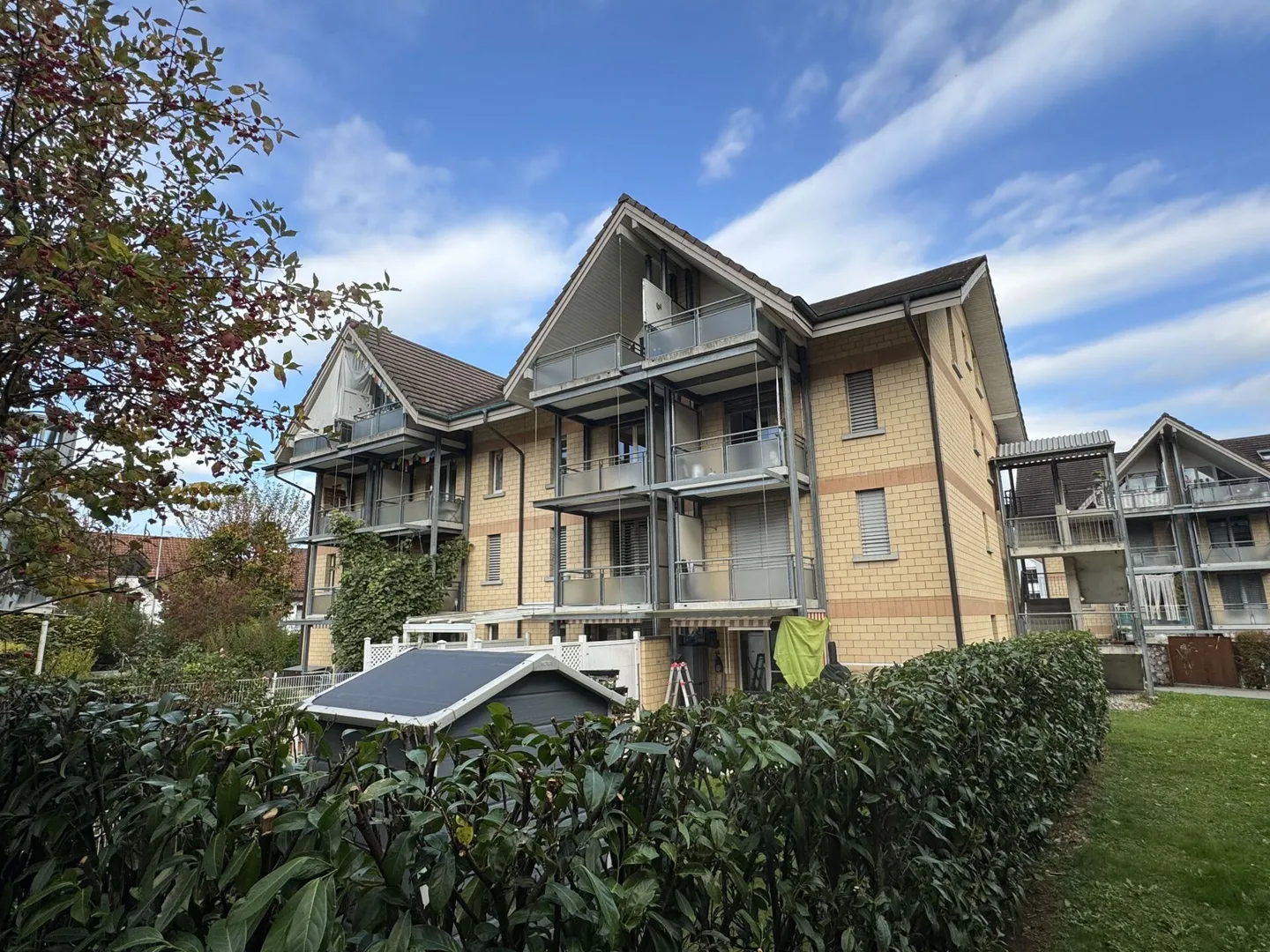 Freshly renovated 3.5-room maisonette with craft room, cellar and parking garage - Photo 1 of 19