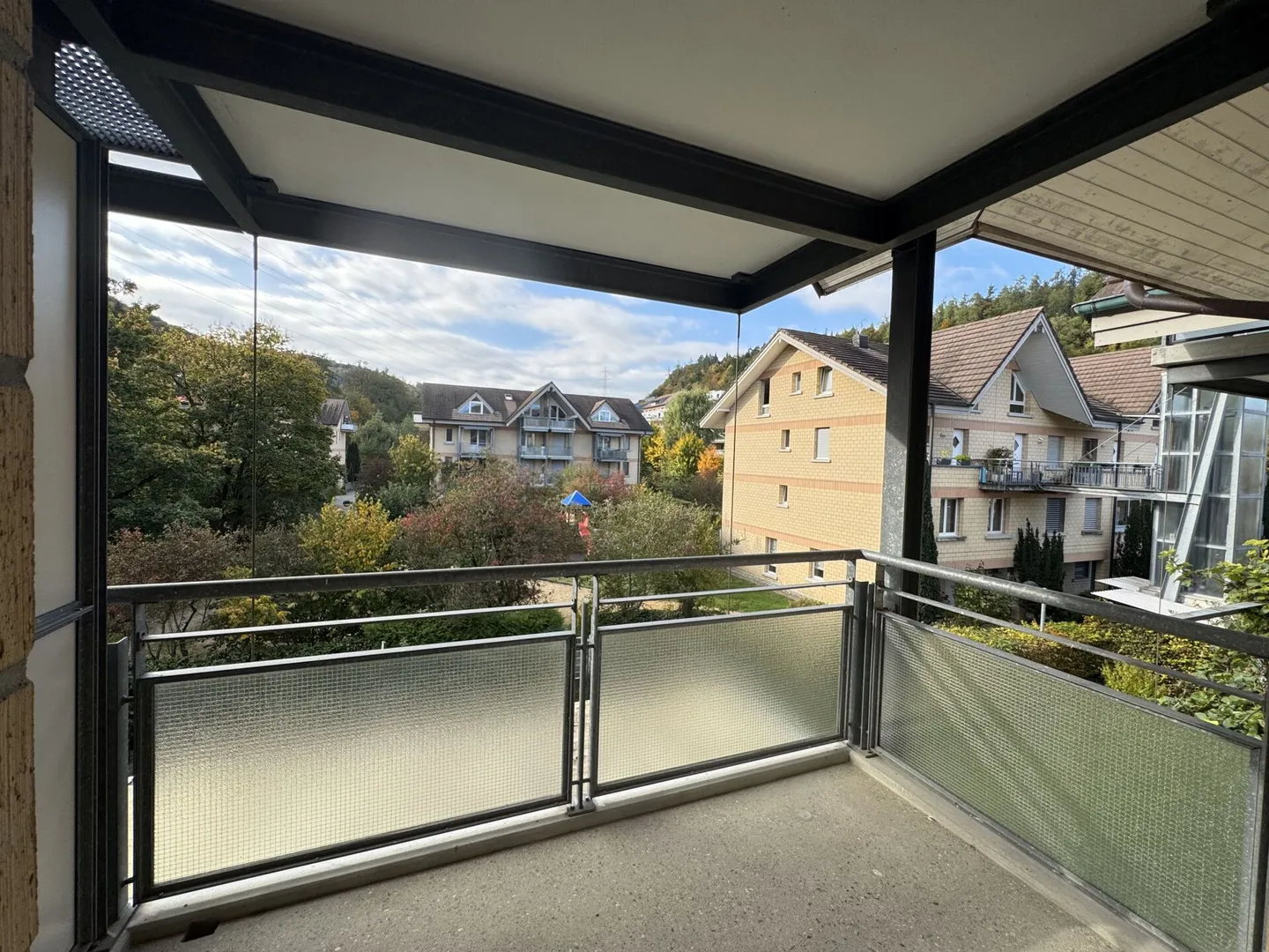 Freshly renovated 3.5-room maisonette with craft room, cellar and parking garage - Photo 12 of 19