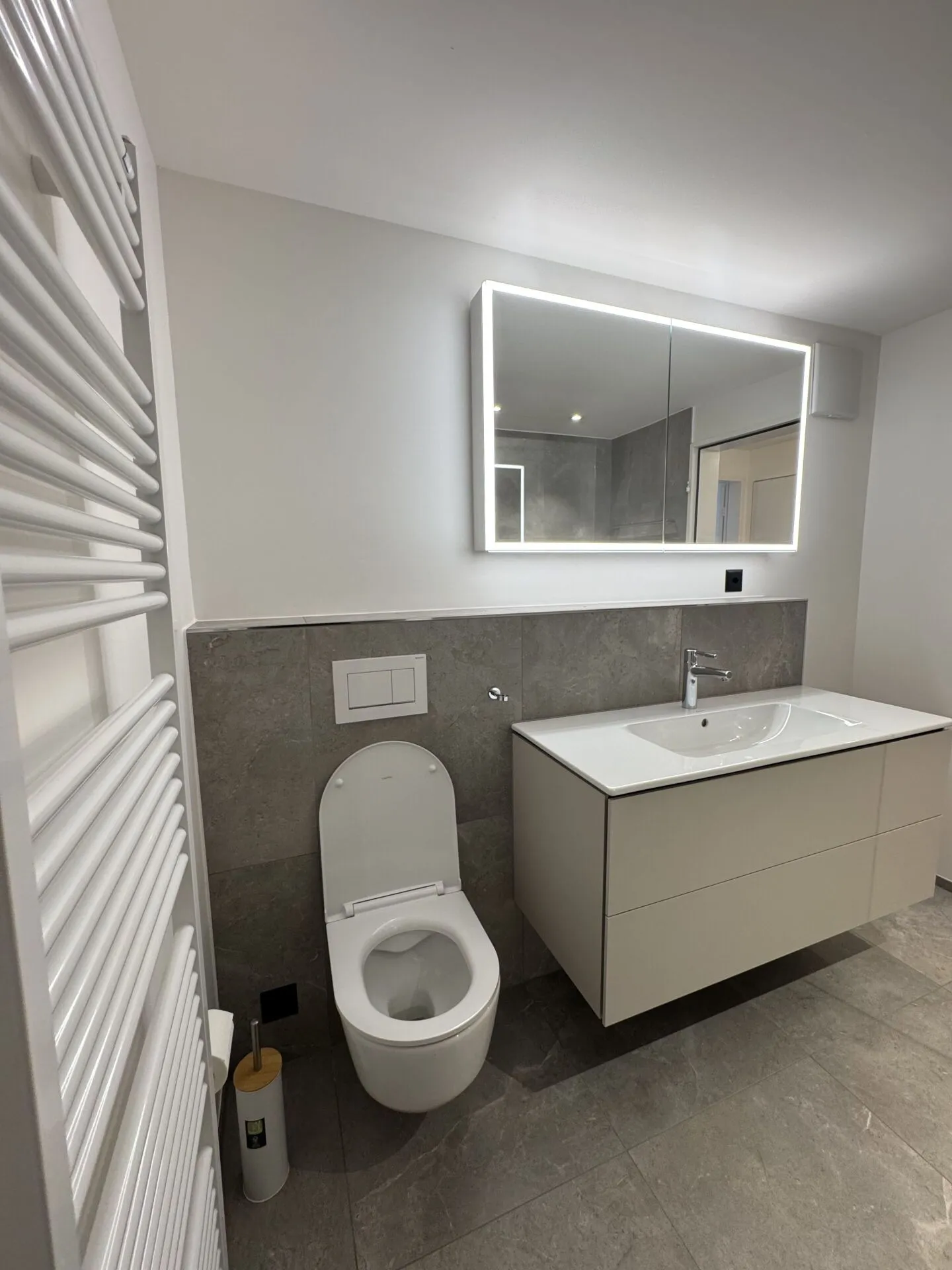 Freshly renovated 3.5-room maisonette with craft room, cellar and parking garage - Photo 14 of 19