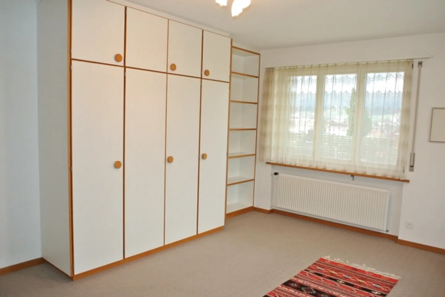 Wohnen mit Aussicht: 6.5-Zimmer-Einfamilienhaus an toller Lage - Foto 11 von 13