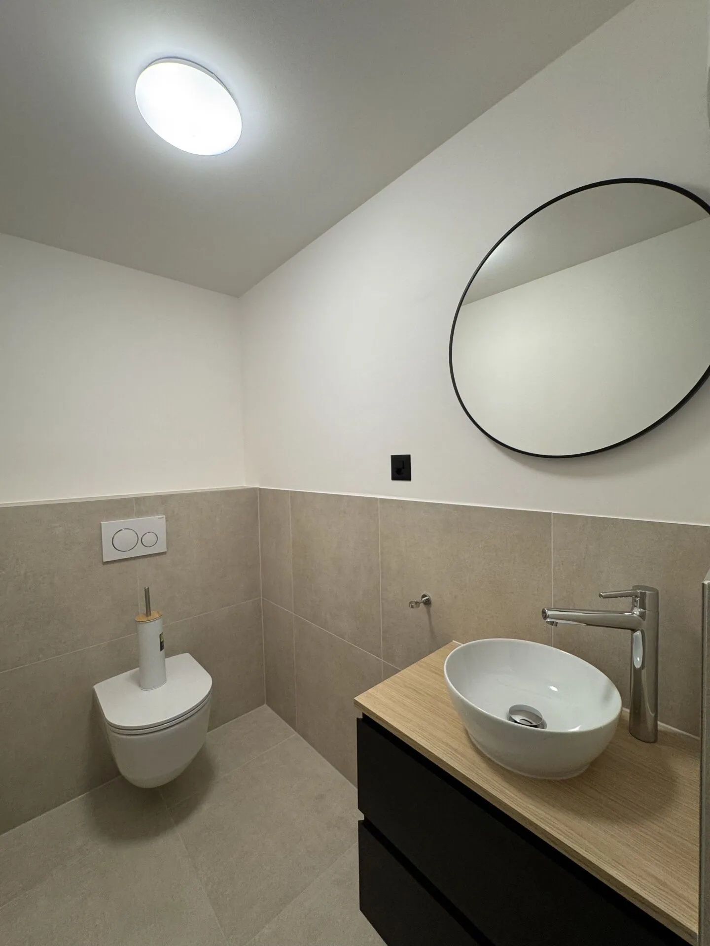 Freshly renovated 3.5-room maisonette with craft room, cellar and parking garage - Photo 16 of 19
