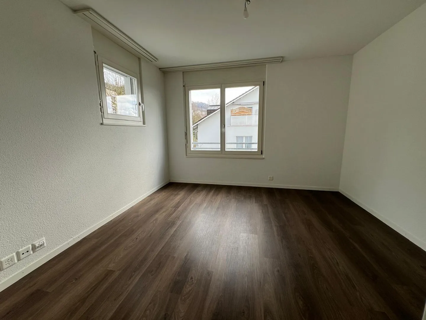 Newly renovated, spacious 4.5 room apartment with great views - Photo 10 of 24