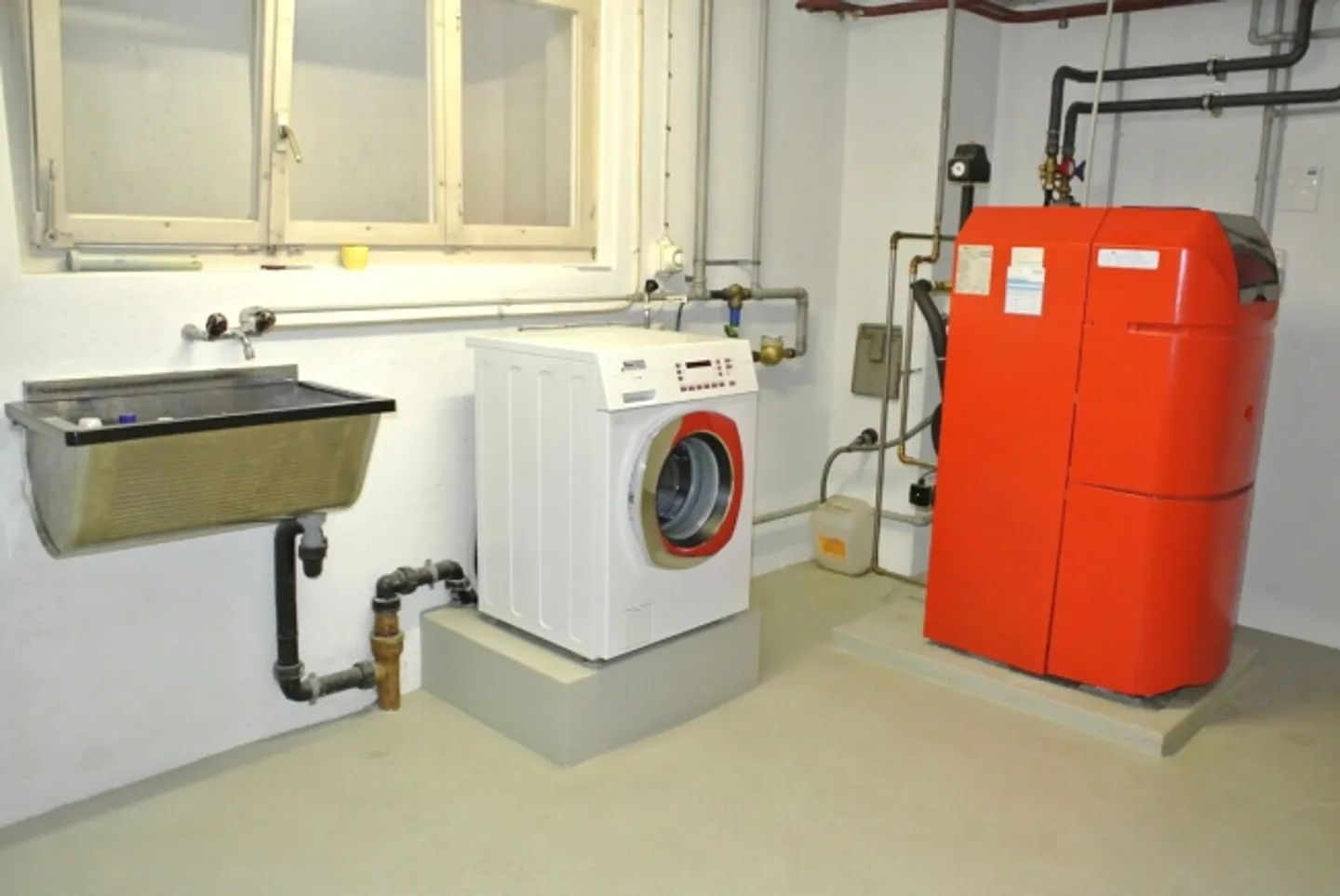 Wohnen mit Aussicht: 6.5-Zimmer-Einfamilienhaus an toller Lage - Foto 13 von 13