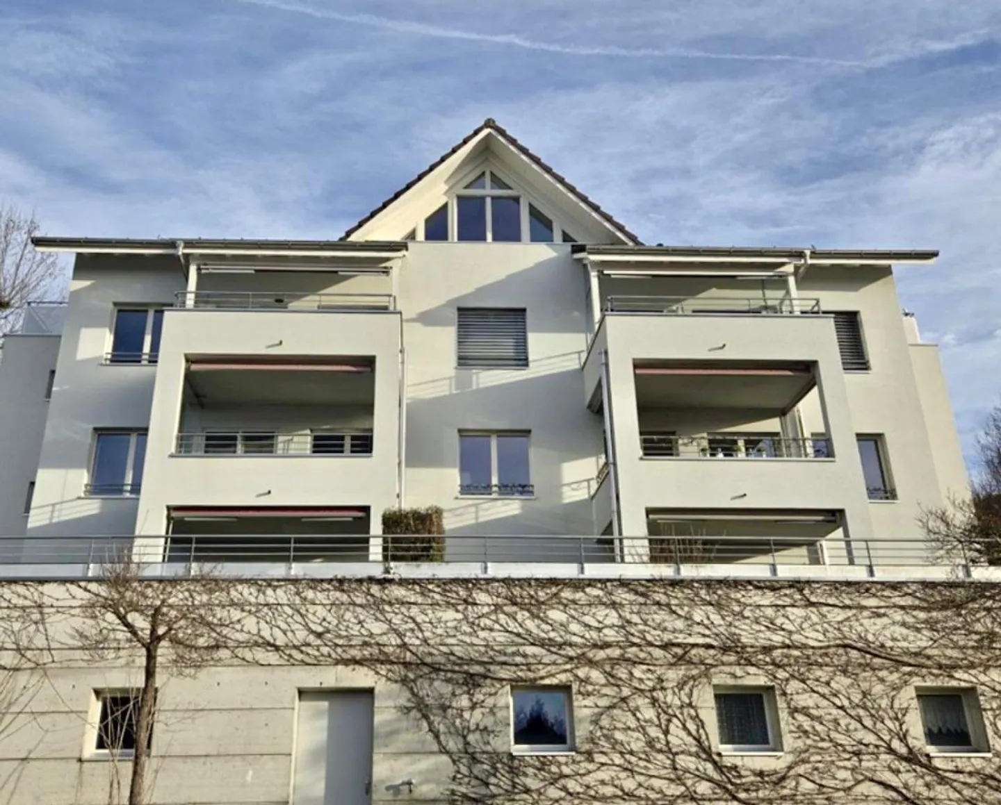 Newly renovated, spacious 4.5 room apartment with great views - Photo 15 of 24