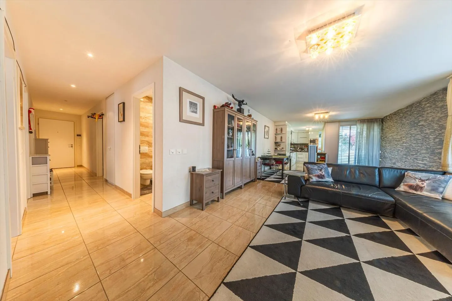 Geräumige 6-Zimmer-Wohnung - Foto 3 von 7