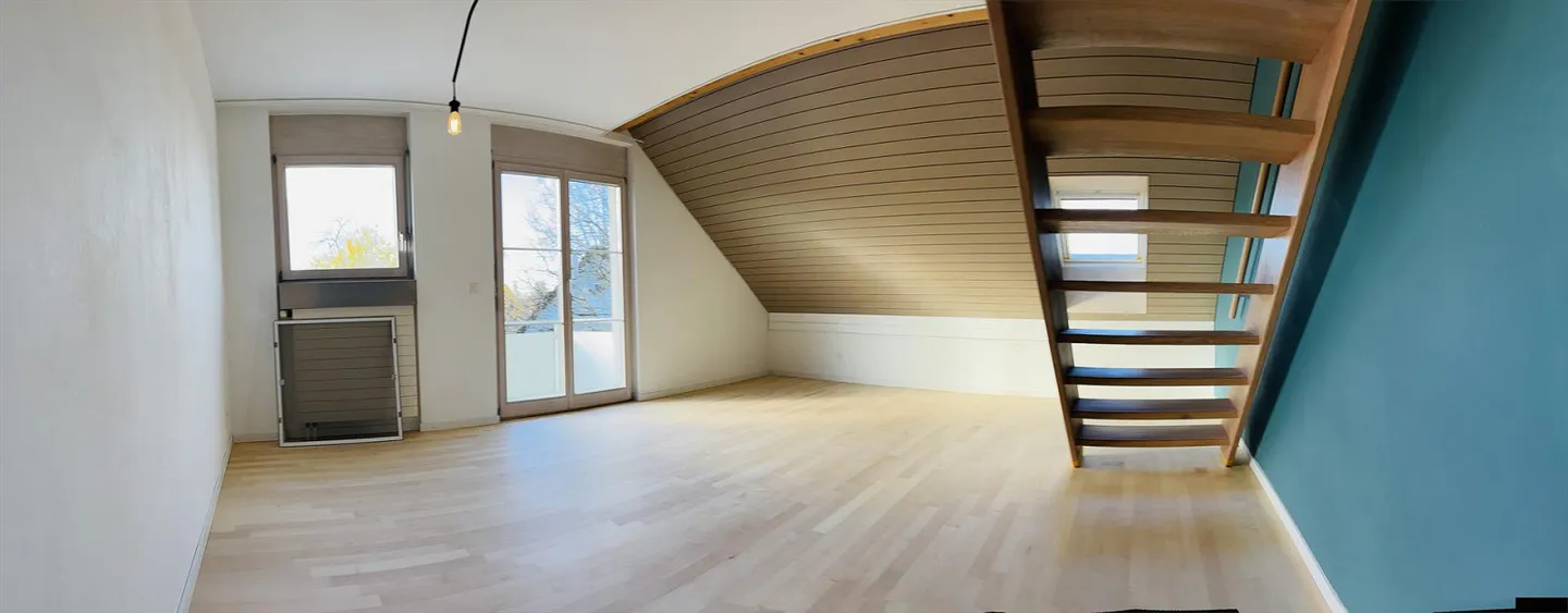 Cozy Central Attic Apartment - Photo 8 of 14