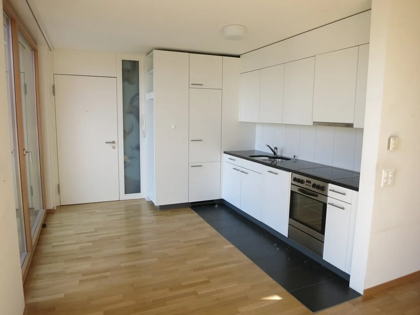In Nähe Zentrum mit grossem Balkon - Foto 6 von 11