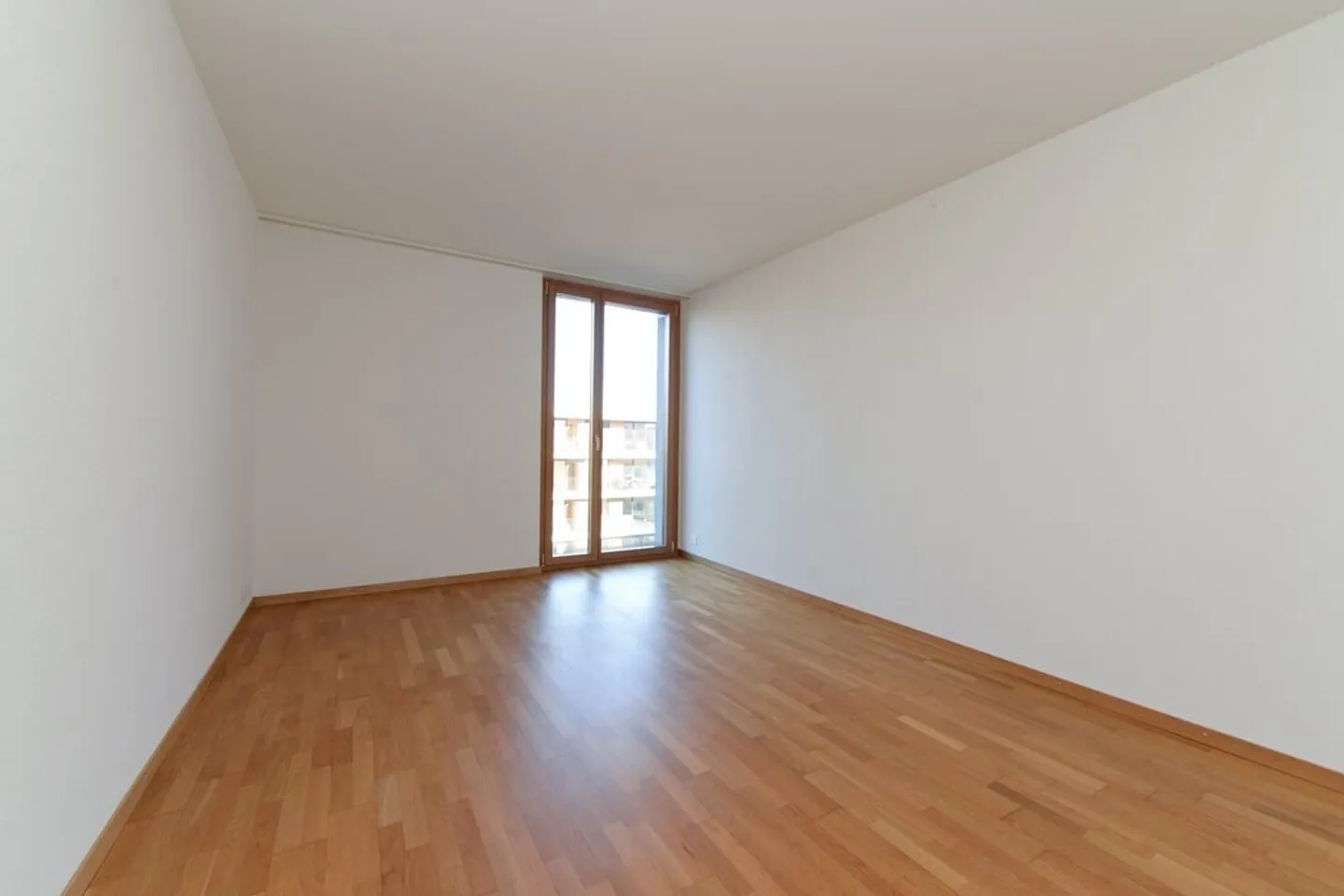 In Nähe Zentrum mit grossem Balkon - Foto 7 von 11