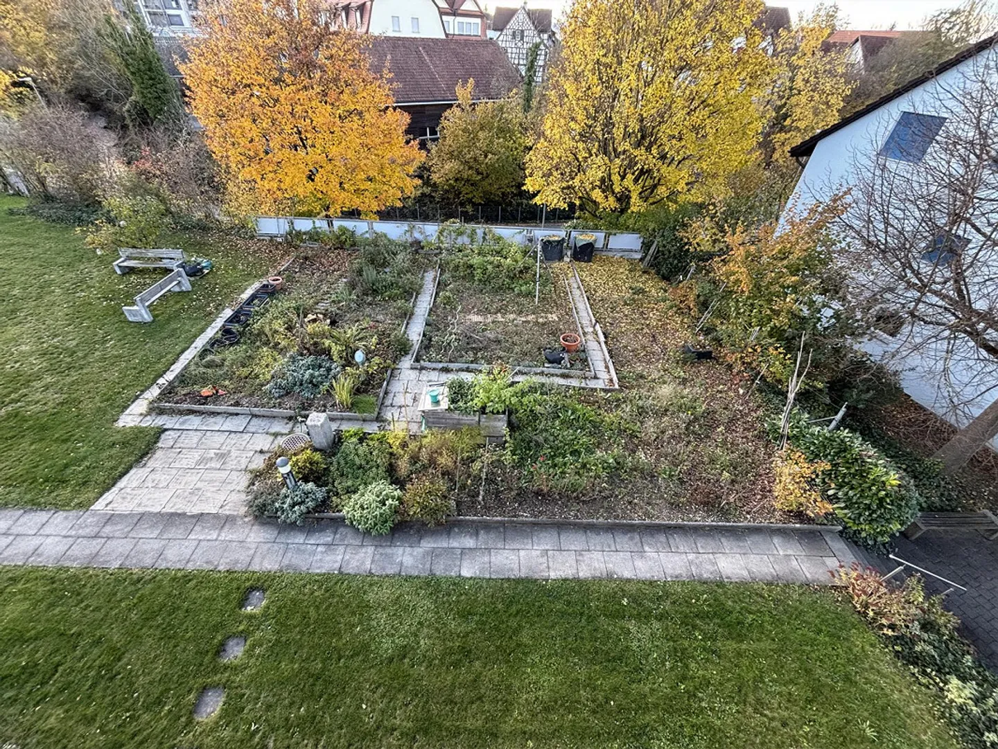 Cozy Central Attic Apartment - Photo 11 of 14