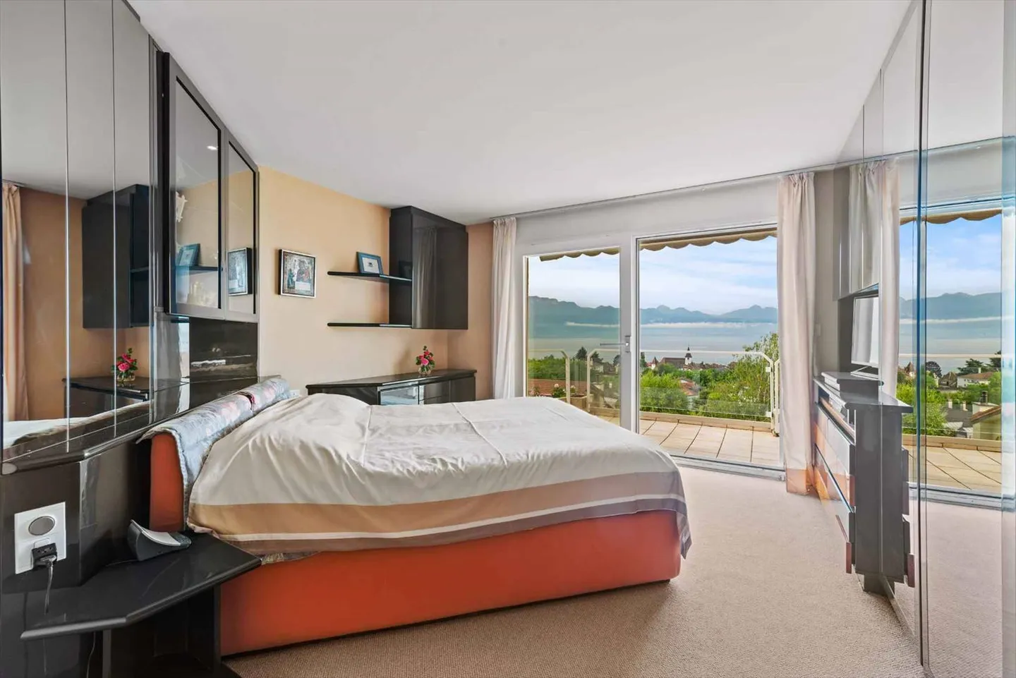 LUTRY SUD - Casa unifamiliare con vista mozzafiato e piscina interna - Foto 6 di 12