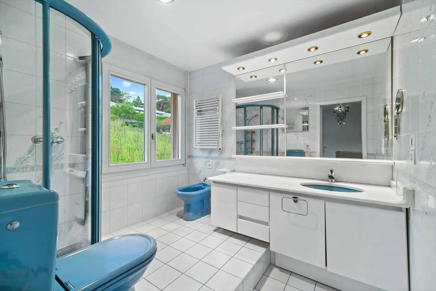 LUTRY SUD - Casa unifamiliare con vista mozzafiato e piscina interna - Foto 7 di 12