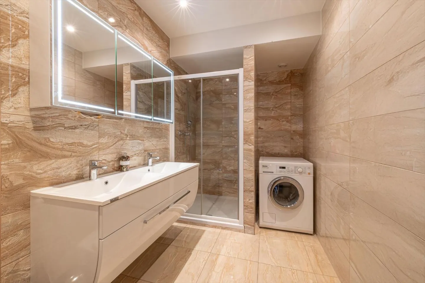 Geräumige 6-Zimmer-Wohnung - Foto 6 von 7