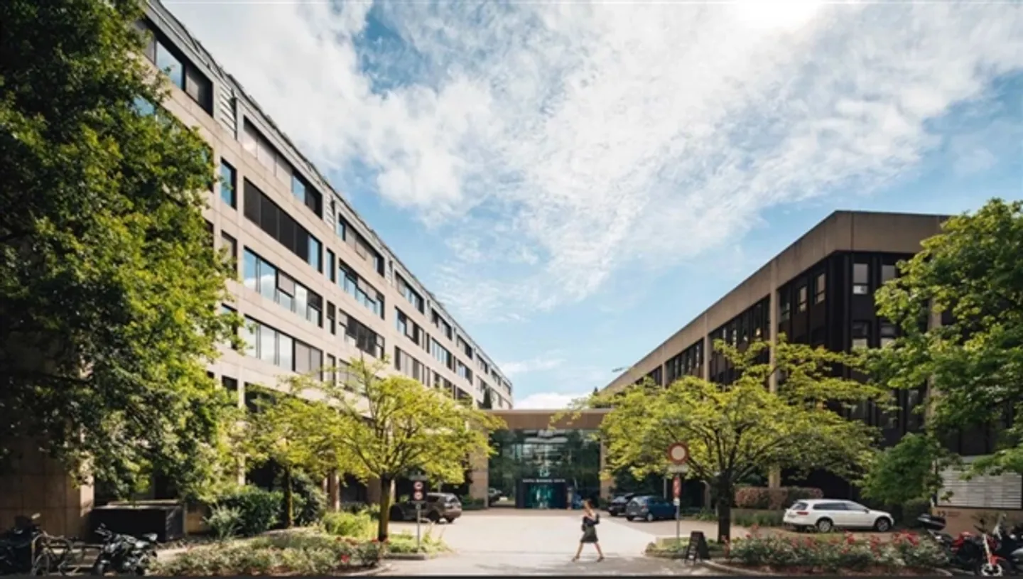 Spacious Offices in Lancy - Photo 1 of 7