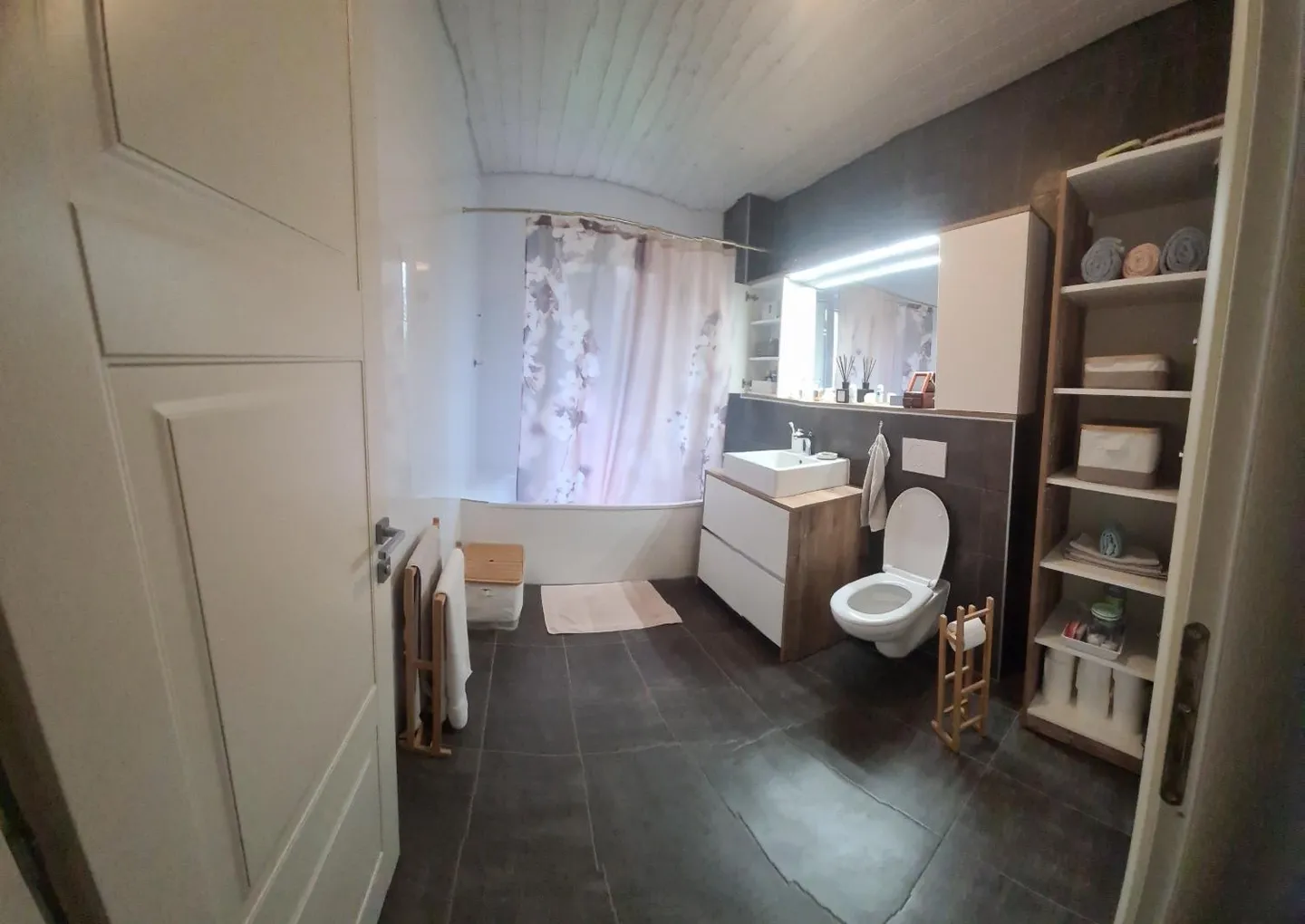 4.5 Room Apartment - Photo 7 of 7