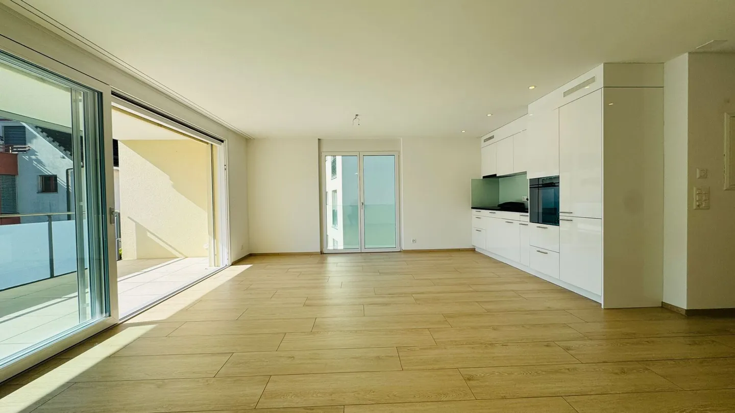 Moderne attraktive 2.5-Zimmer-Wohnung in Reinach - mit Balkon & eigenem Waschturm - Foto 2 von 10