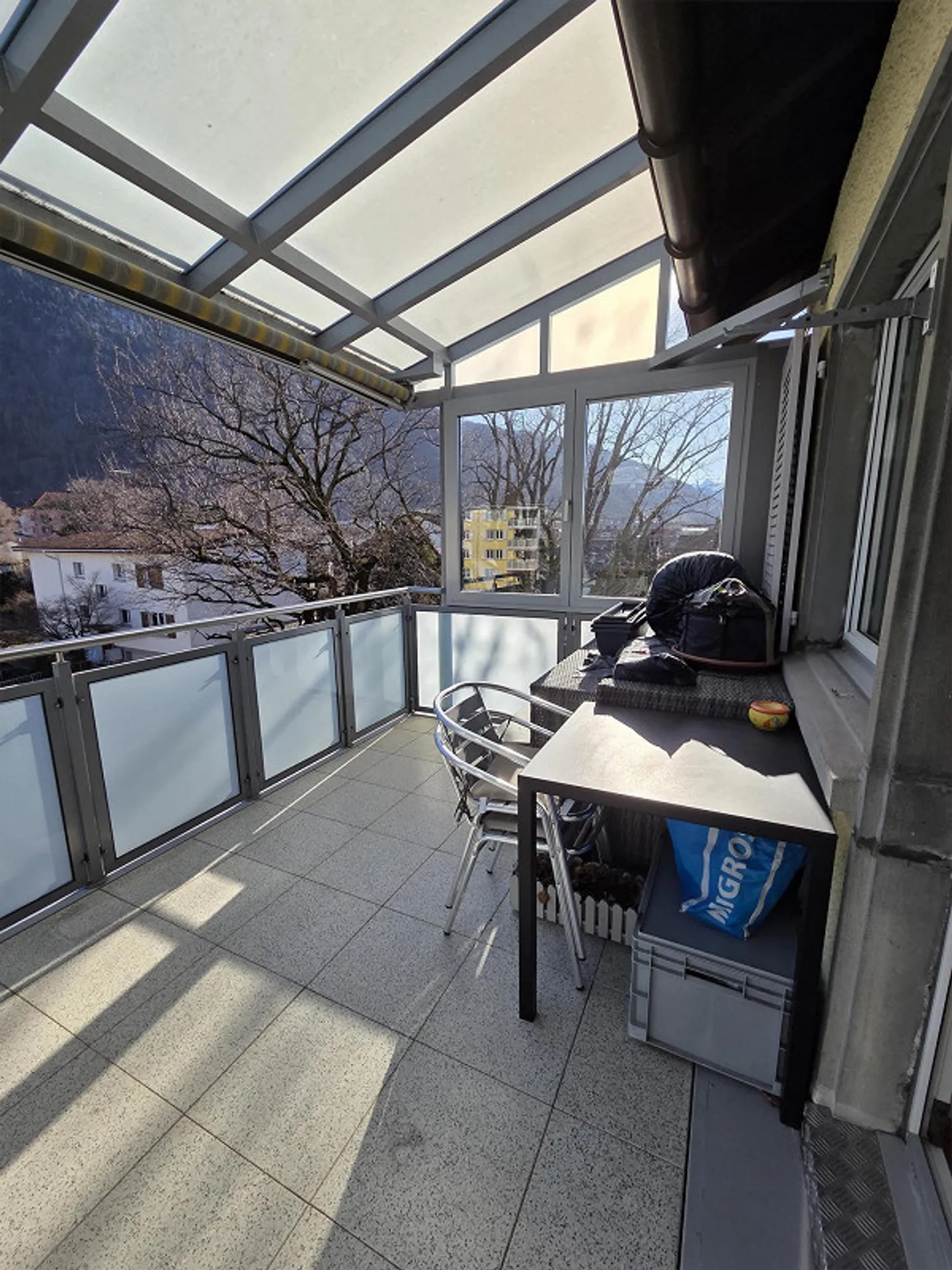 Appartamento di 3,5 stanze appena ristrutturato in affitto - Foto 4 di 10