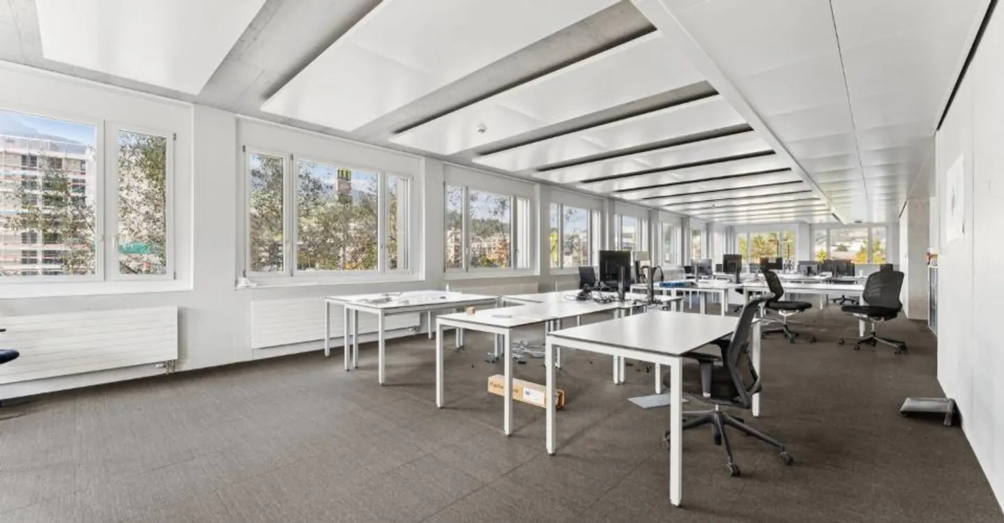 Flexible office space with existing expansion and top connections - Photo 9 of 12