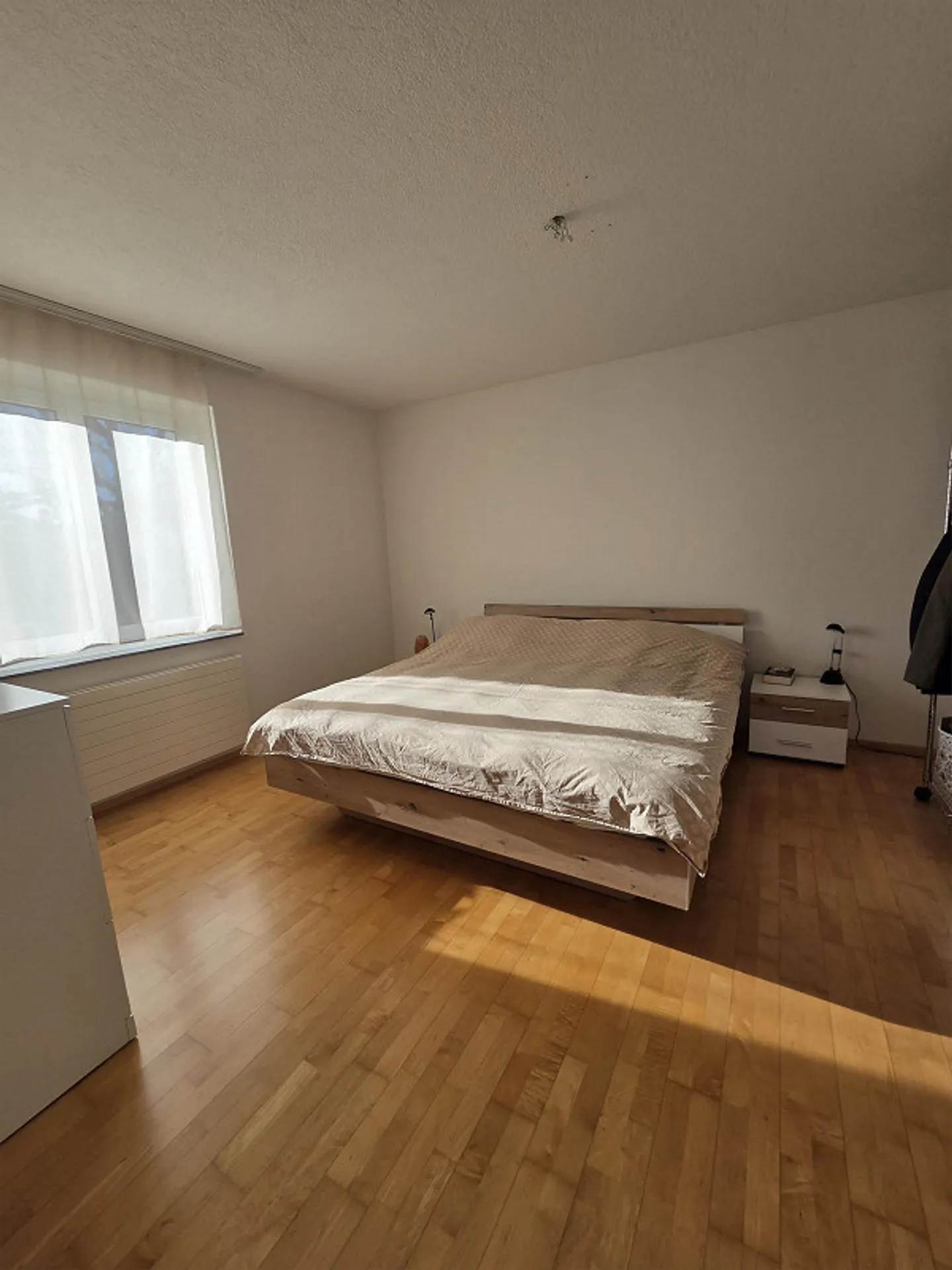 Appartamento di 3,5 stanze appena ristrutturato in affitto - Foto 7 di 10