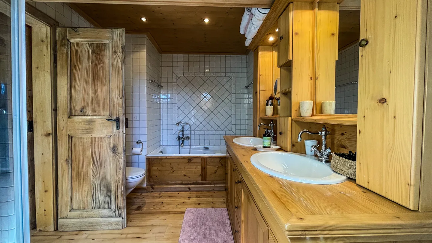 LOC 246 - SATURNE C32 ATTICO - Foto 10 di 12