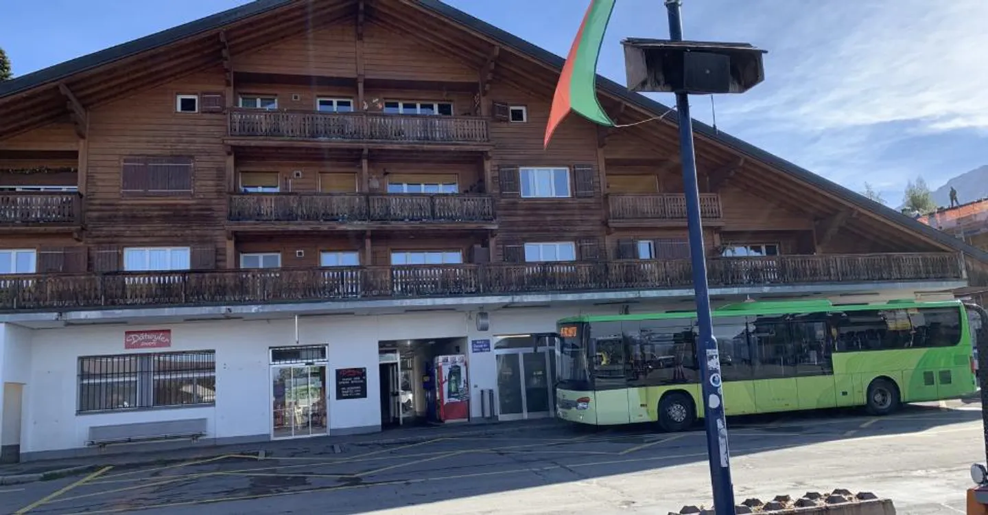 Appartamento ristrutturato a Villars - Foto 1 di 12