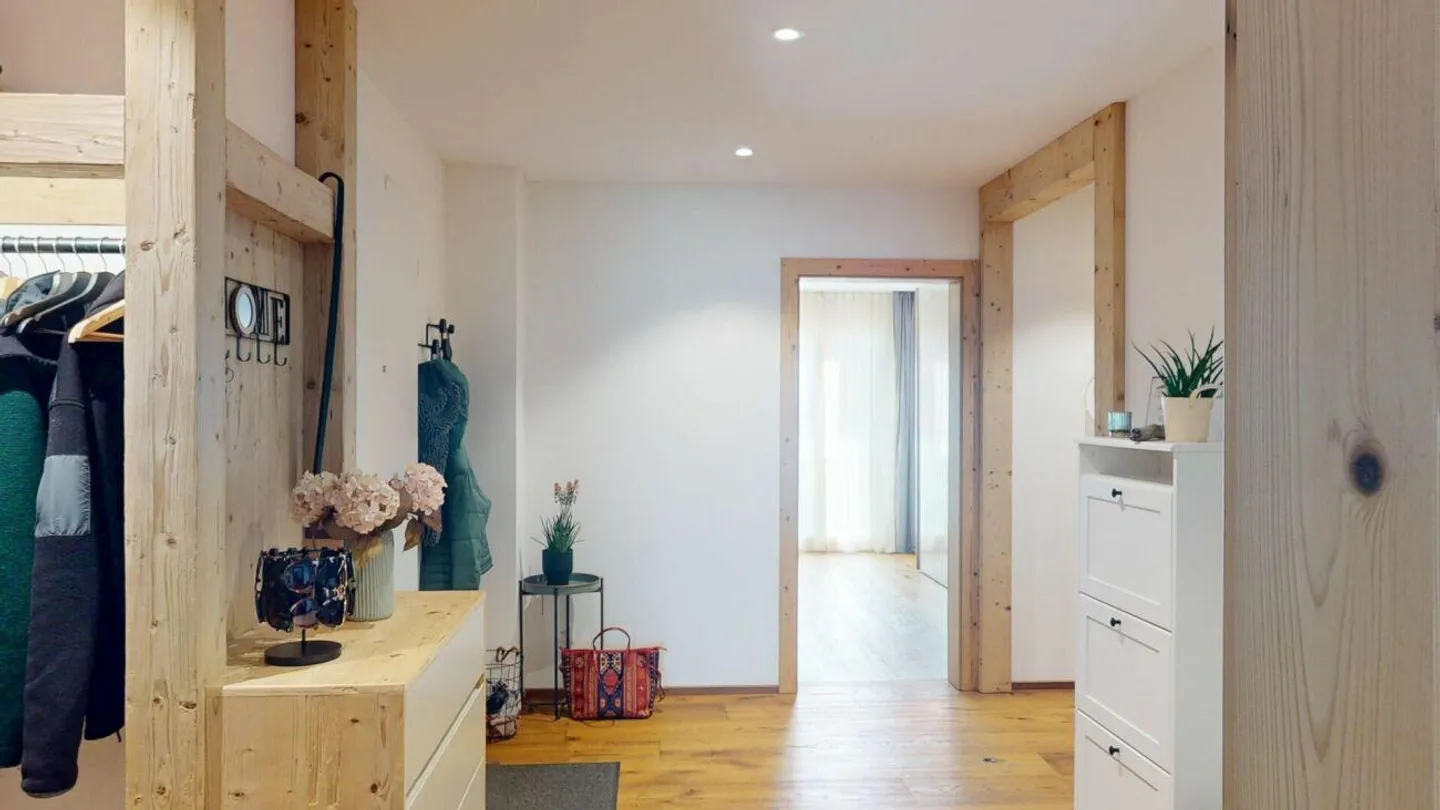 Maison avec vue - 4½ pièces pleines de charme - Photo 4 sur 17