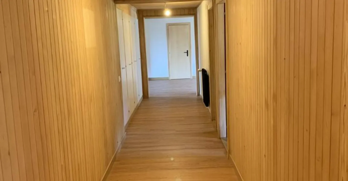 Appartamento ristrutturato a Villars - Foto 3 di 12