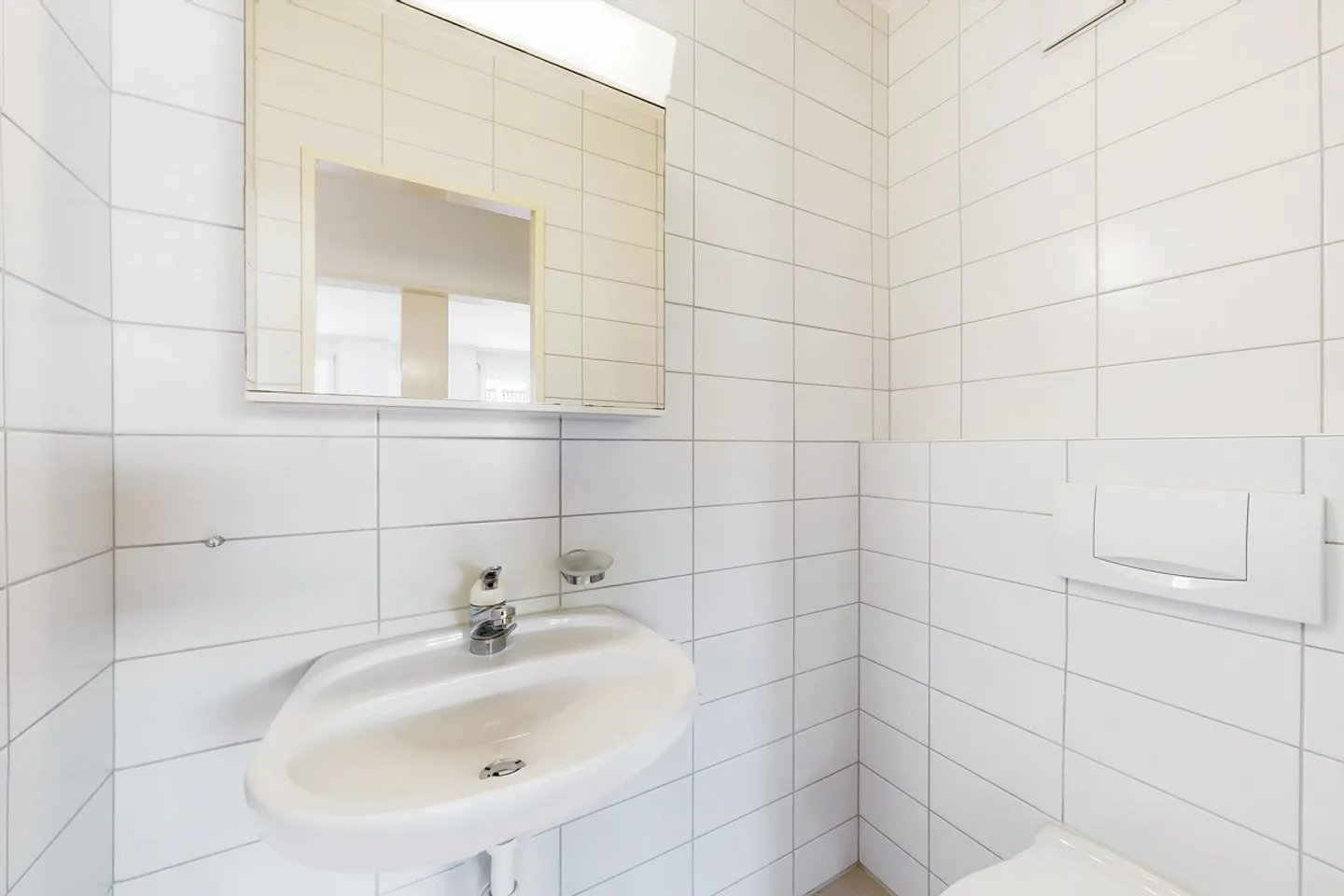 Proche de la frontière et de la nature : appartement de 4.0 pièces avec balcon - Photo 9 sur 9