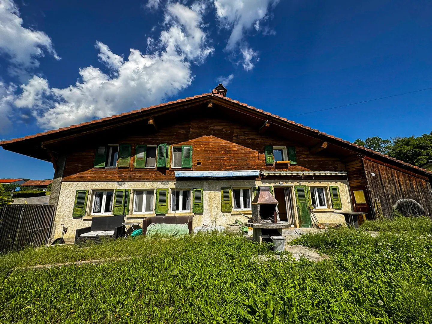 Village house in the heart of Gumefens – Great potential on 830 m² - Photo 2 of 23