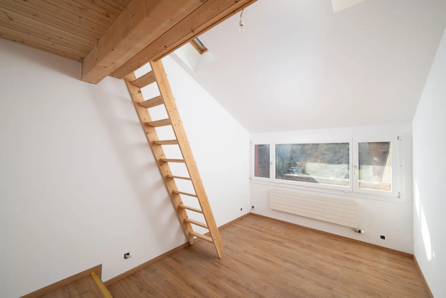 Beautiful renovated apartment in a village building - Photo 9 of 14