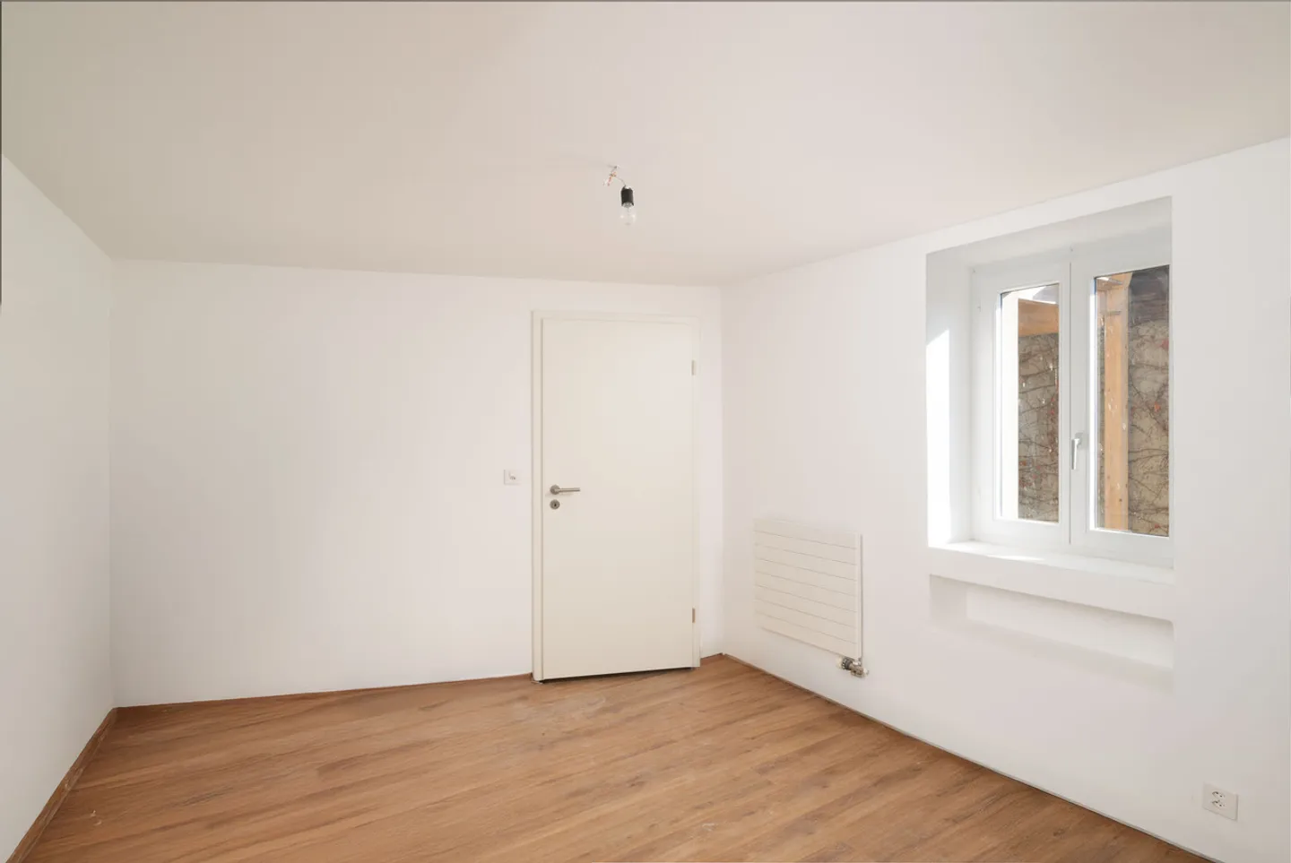 Beautiful renovated apartment in a village building - Photo 13 of 14