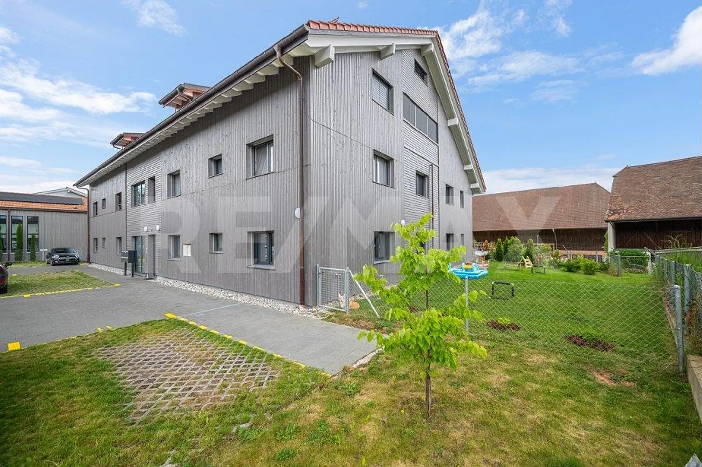 Appartamento 4.5 locali con grande giardino privato - comfort moderno... - Foto 7 di 13