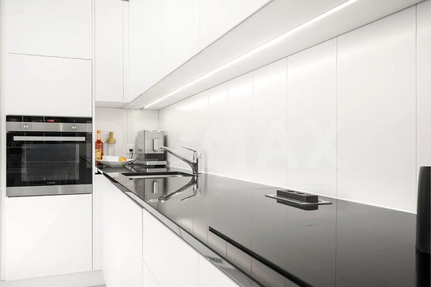Appartamento 4.5 locali con grande giardino privato - comfort moderno... - Foto 12 di 13