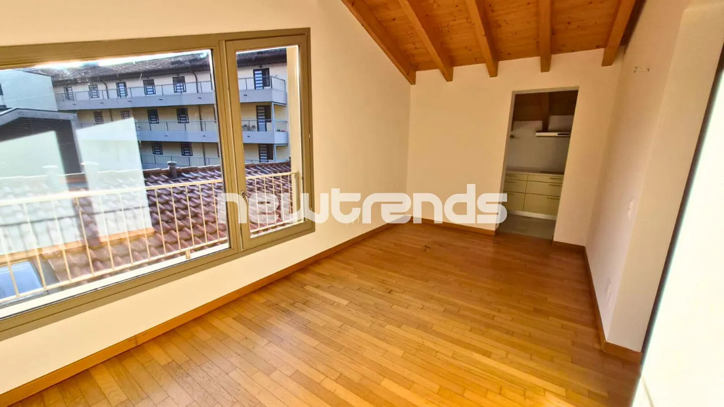 Mendrisio – 106 m² auf zwei Ebenen: modernes 2.5 Zimmer in einer Position ... - Foto 5 von 13