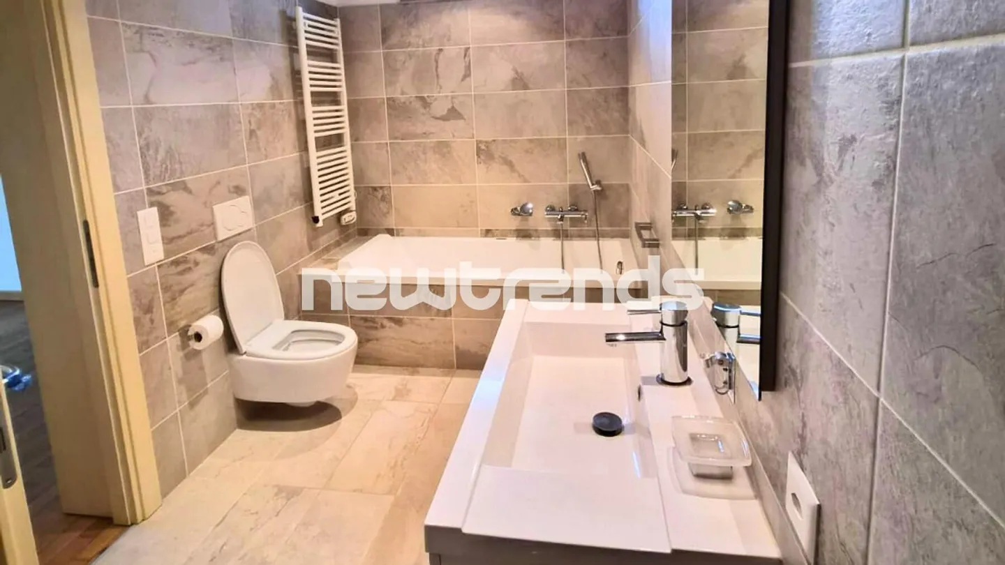 Mendrisio – 106 m² auf zwei Ebenen: modernes 2.5 Zimmer in einer Position ... - Foto 9 von 13