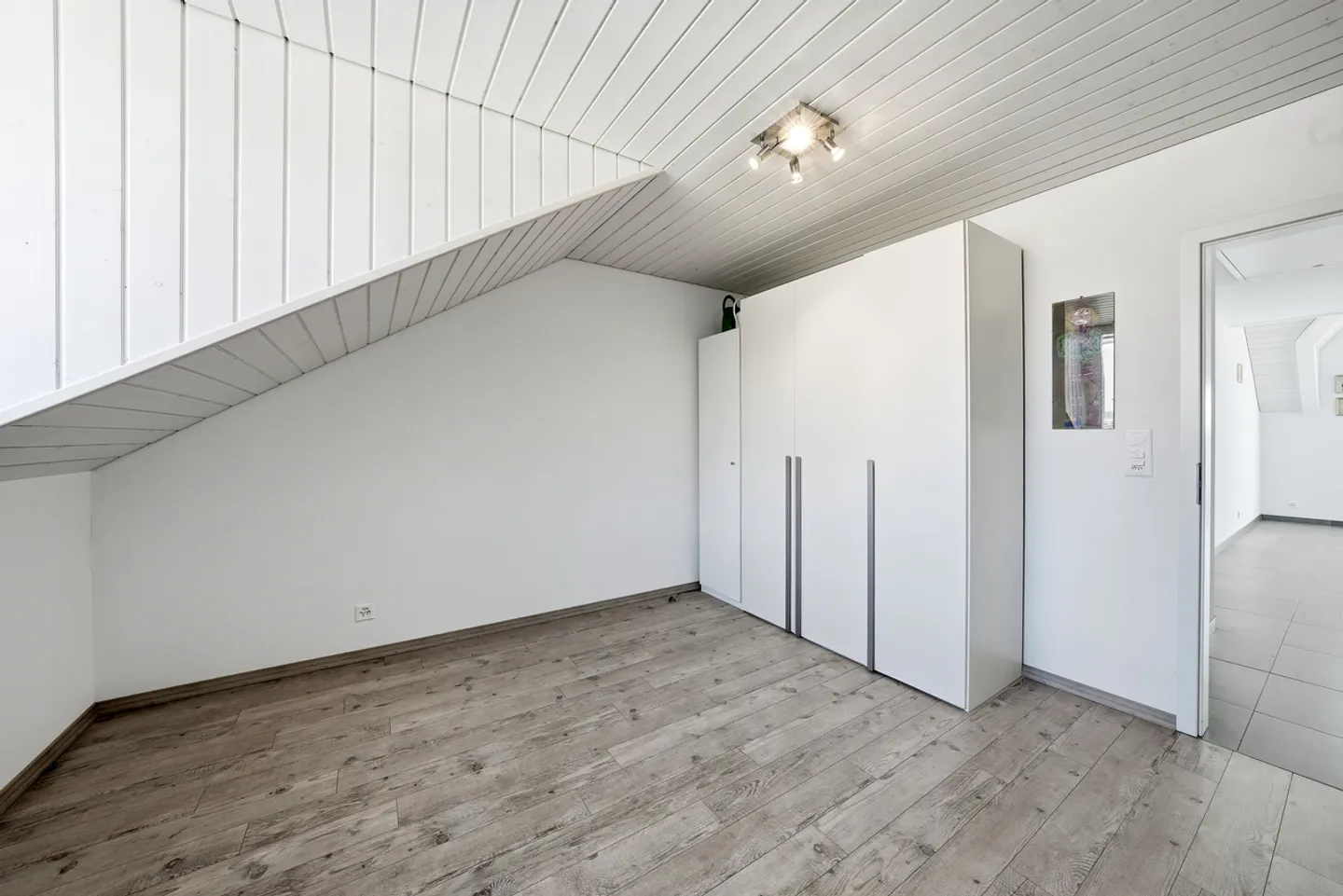 3,5-Zimmer-Penthouse-Wohnung mit freiem Blick im Stadtzentrum - Foto 22 von 26