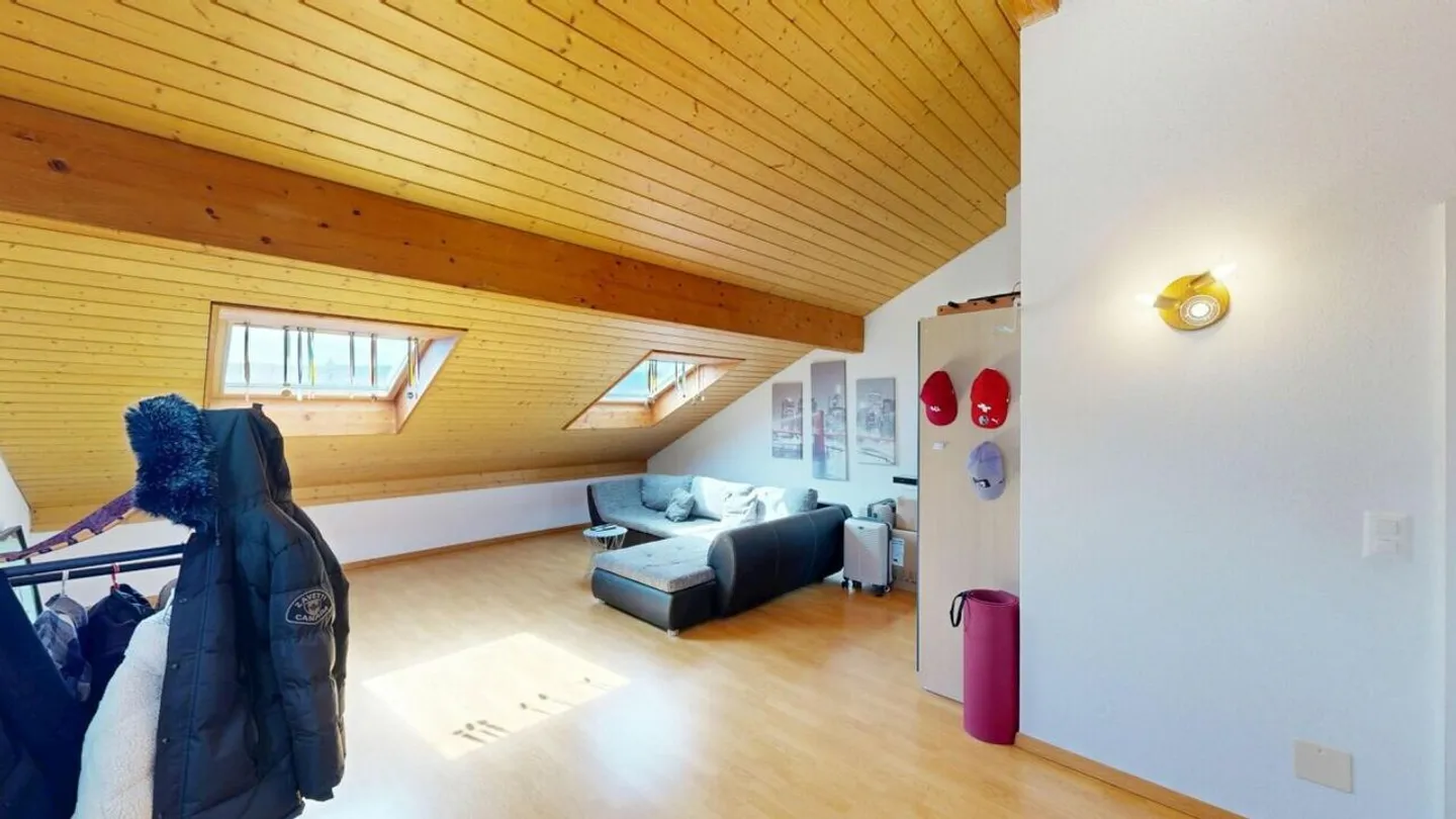 Felicità abitativa a Buchs ZH - Casa a schiera angolare con giardino da amare - Foto 17 di 29