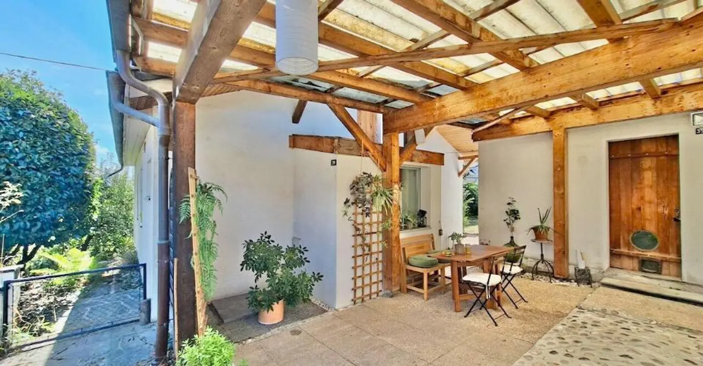 Einfamilienhaus mit 3,5 Zimmern, Anbau und großem Garten - Foto 1 von 11