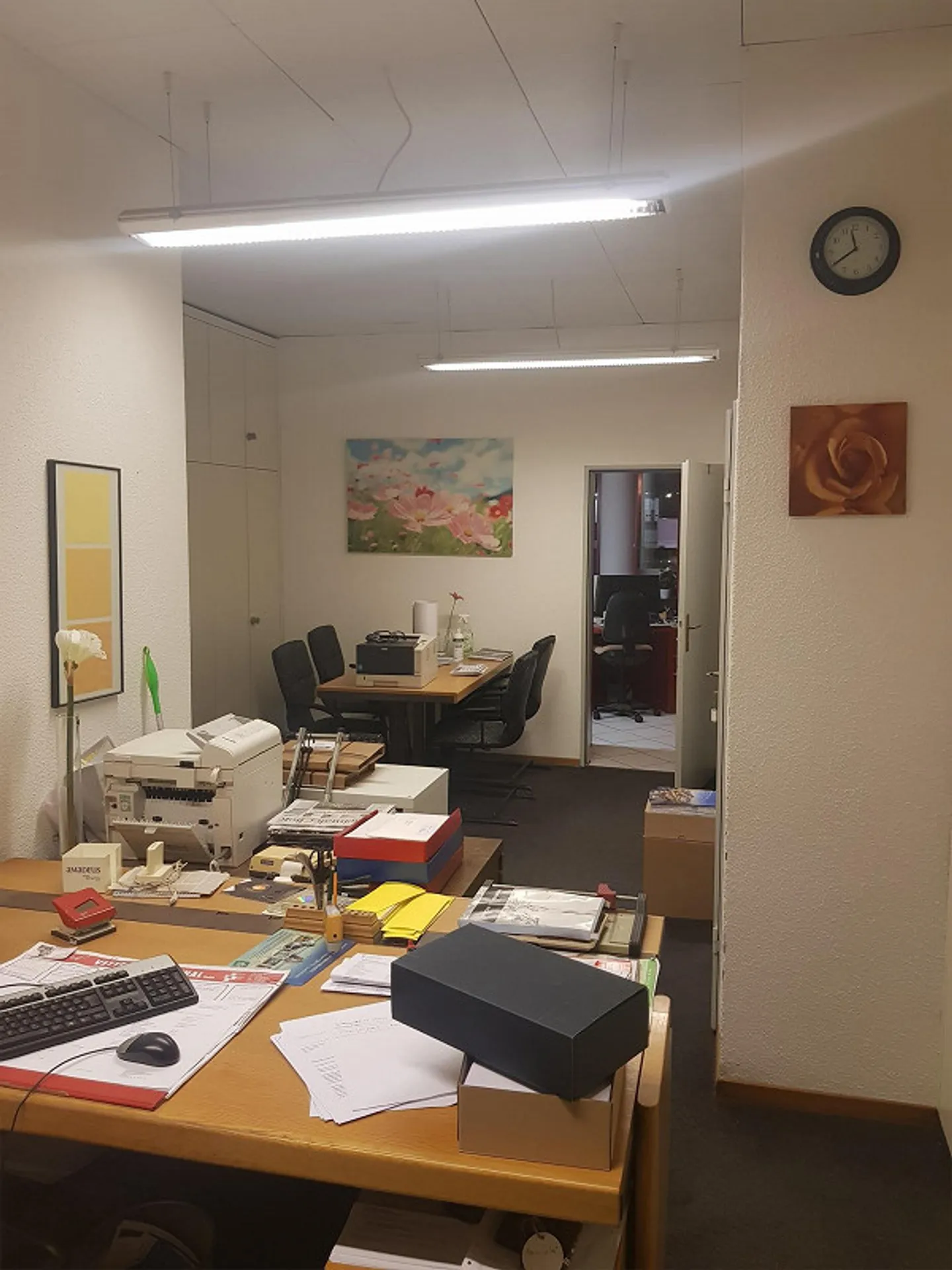 Bureau de vitrine - Photo 5 sur 6